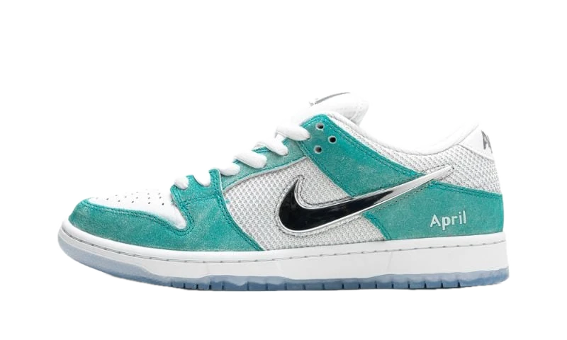 Nike SB Low Pro QS April Skateboards Multicolor