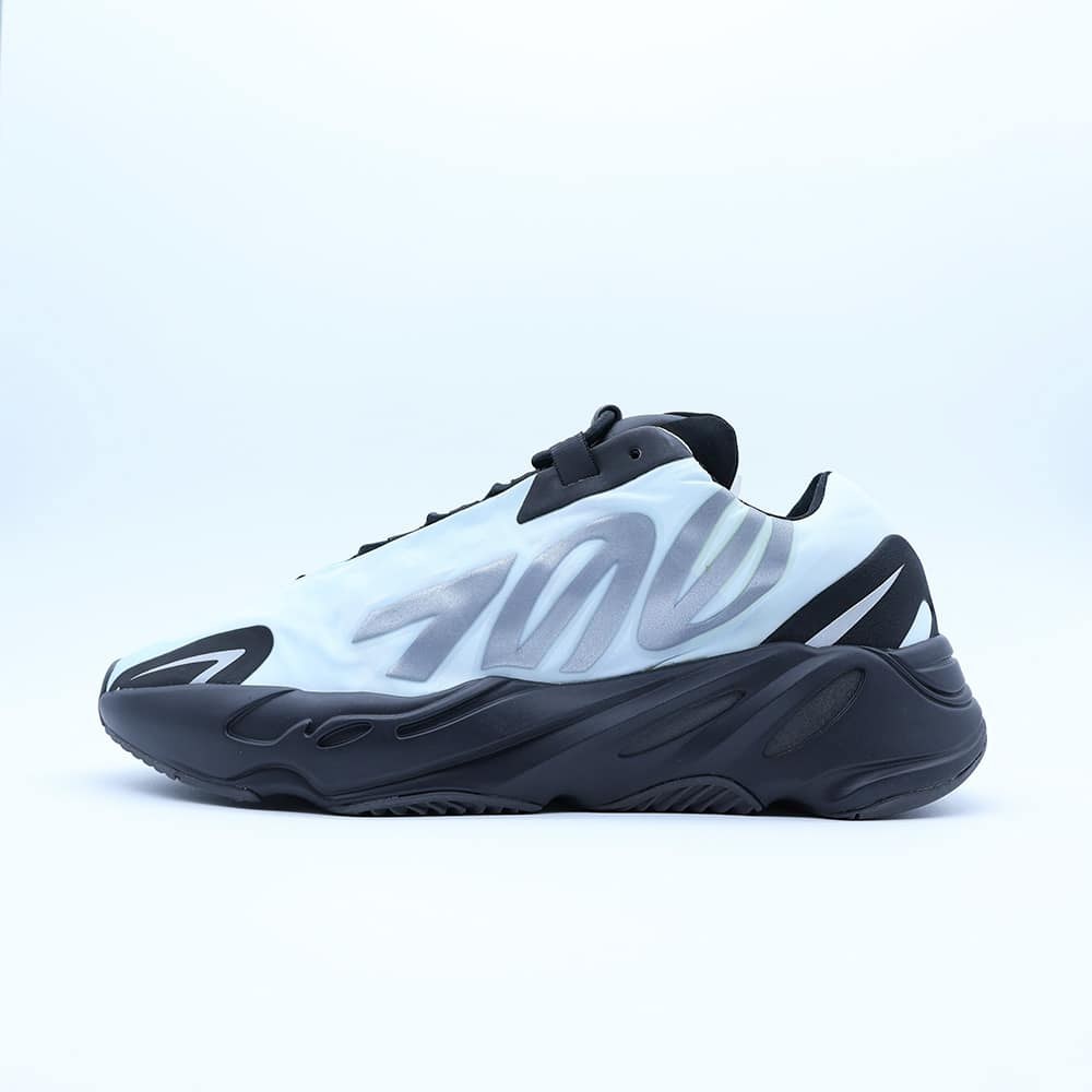 [4065419561197] Yeezy 700 MNVN Blue Mint