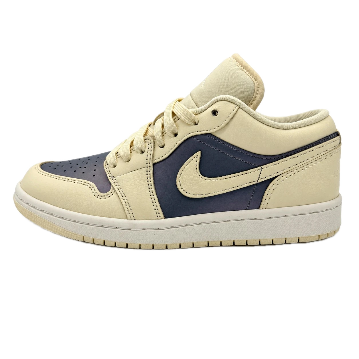 Jordan 1 Low Se Muslin Royal Tint