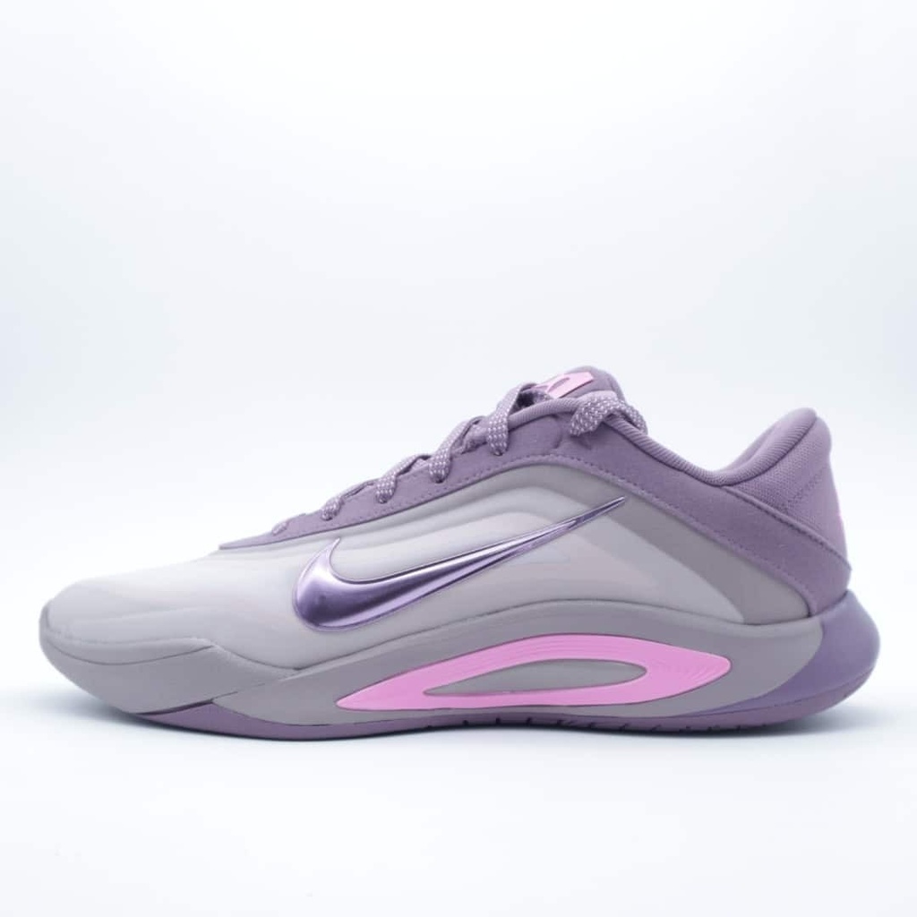 Nike A'One Dog Mom Violet