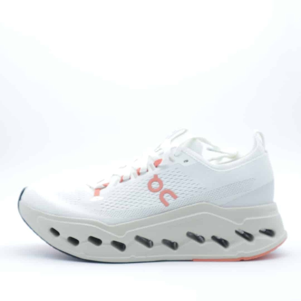 [ONCBG292] On Cloudsurfer Max Ivory/Salmon (29)